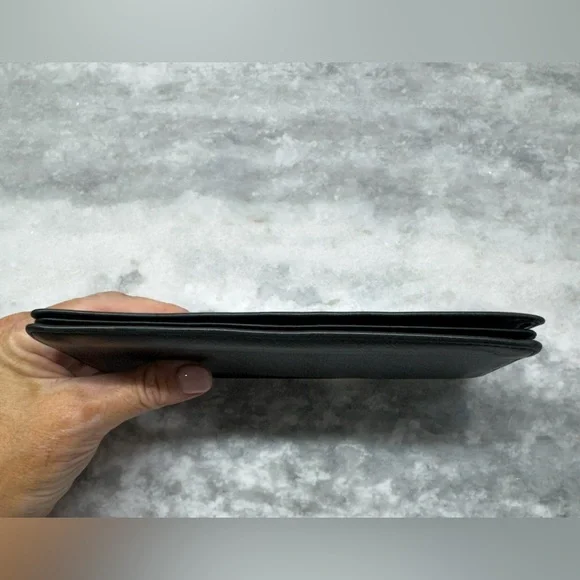 Louis Vuitton Taiga Leather Long Wallet – LV Authentic Vintage - Picture 9 of 10